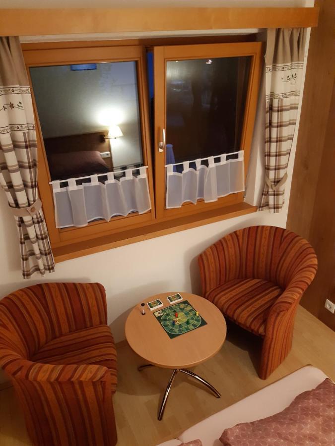 Apartamento Haus Hotz Landeck Exterior foto